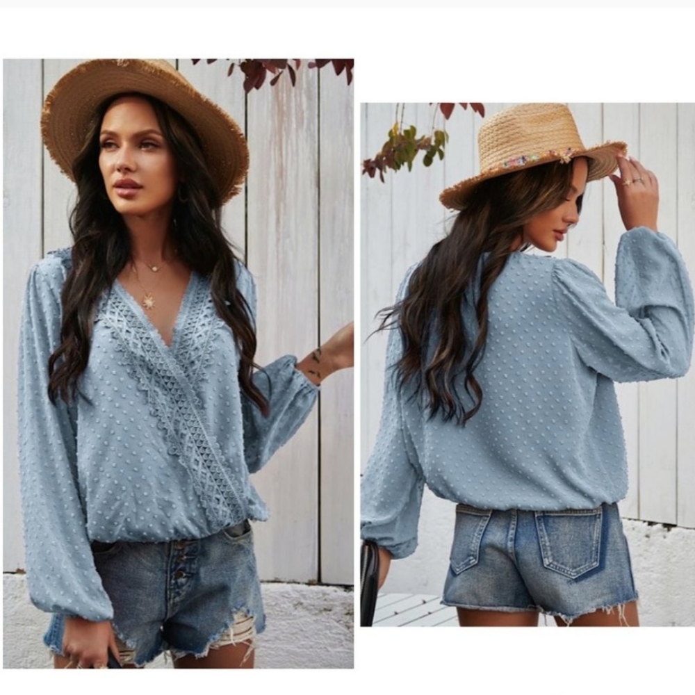NWOT Women's Lace Dotted Flowy Blouse Size XL